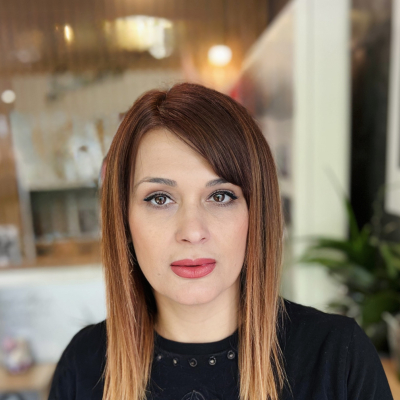 Елена Василева 